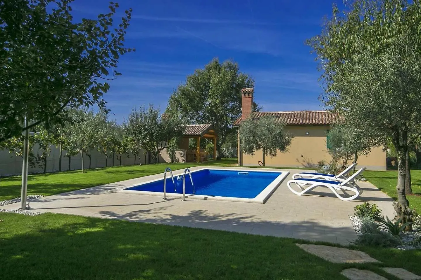 Villa Oliva Musalez